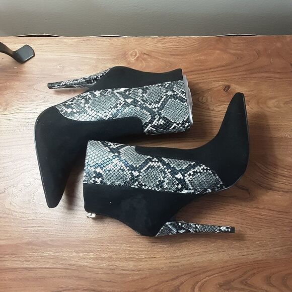 Black Bootie  - Picture 7 of 11